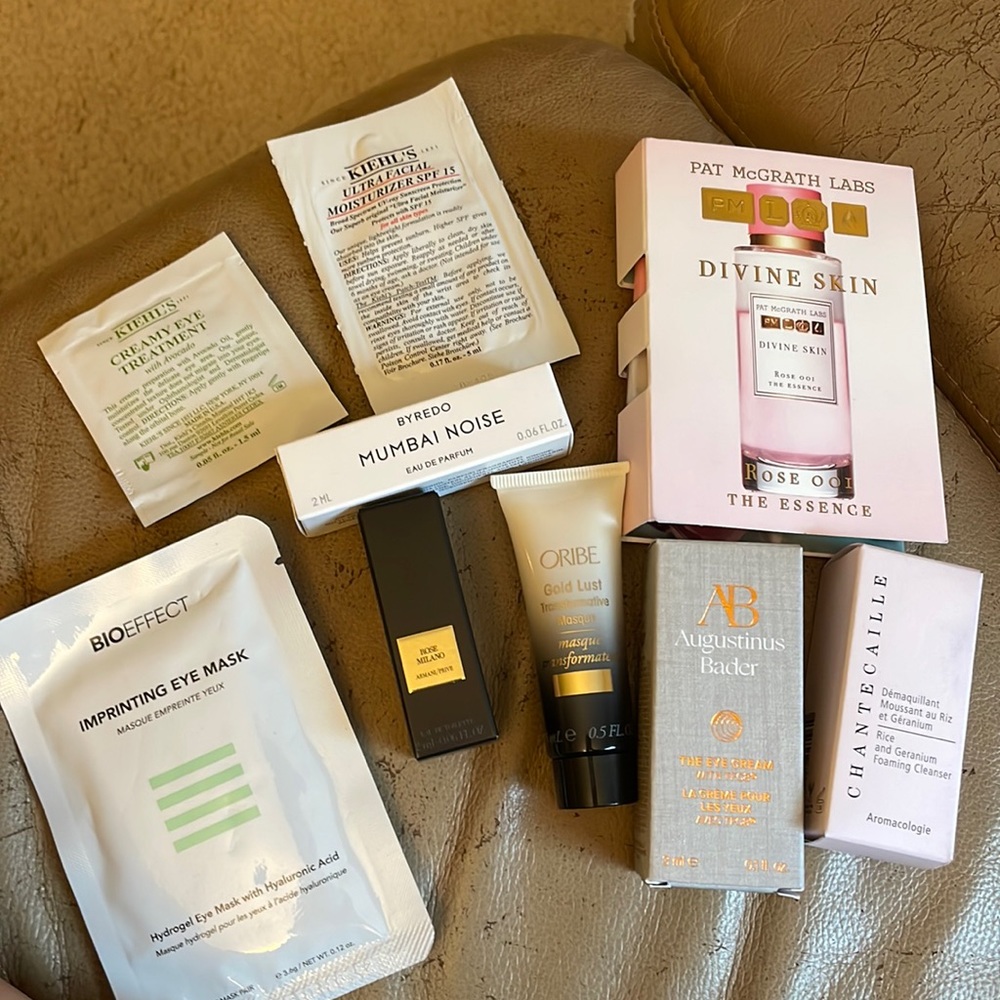 Lot of beauty samples - please review photo carefully